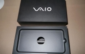 Smartphone đầu tiên của VAIO lộ diện: "vỏ hộp" ăn theo Apple