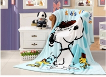 Chăn băng lông chó Snoopy