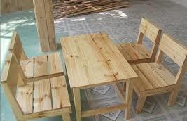 bàn ghế gỗ thông