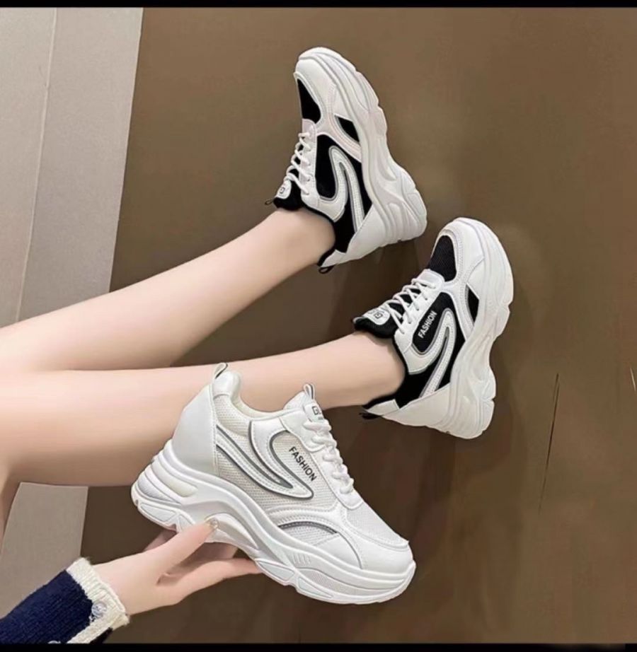 Giày Sneaker Nữ 034